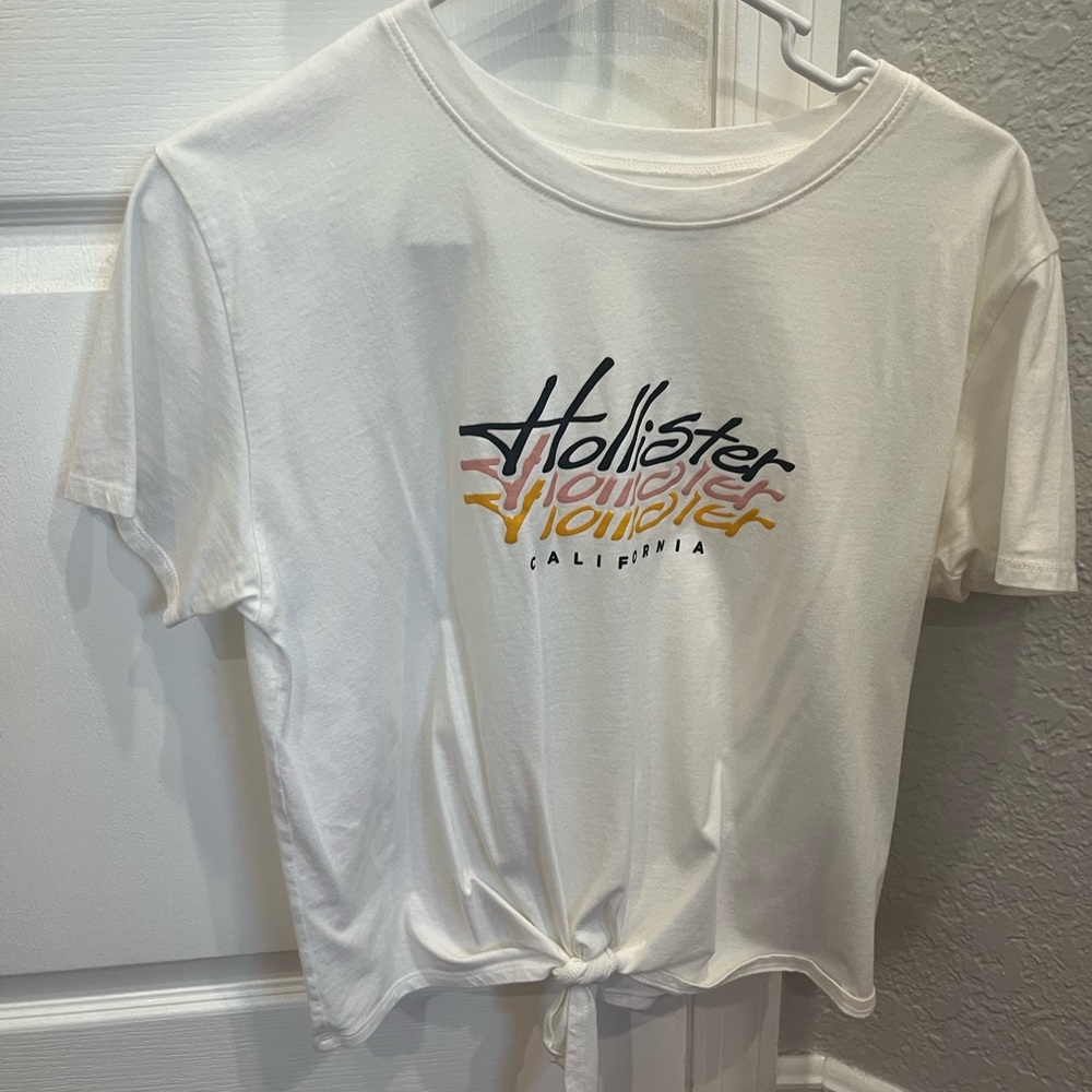 White hollister top